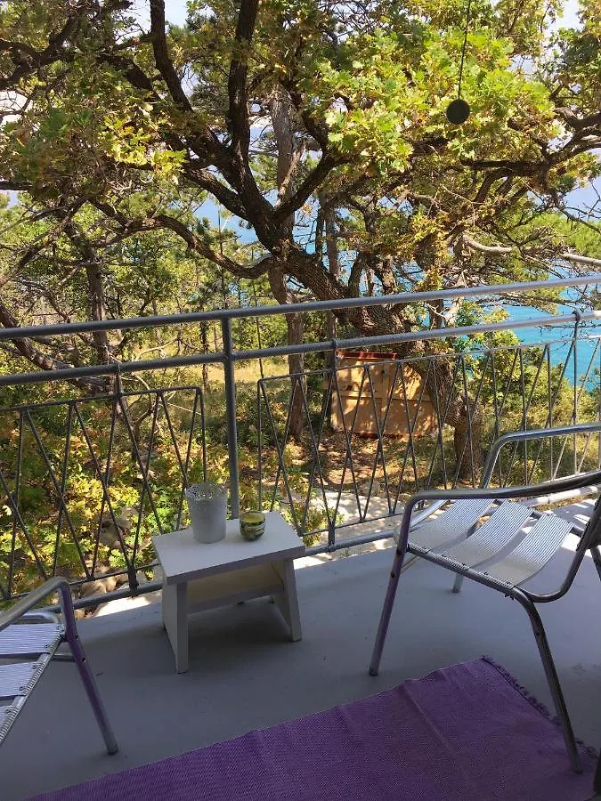 Yellow House Experience Aparthotel Pag Island